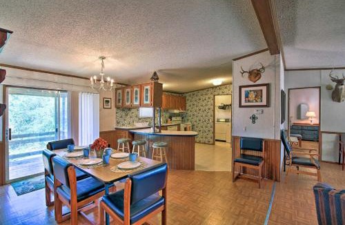 Utopia House | Spacious Utopia Family Home w/Hill Country Views