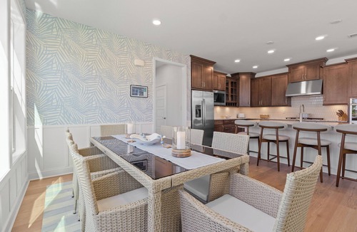 Long Neck House | *SPECIAL AUGUST BOOKING OFFER!* Stay in the five-star, resort-style community of The Peninsula!