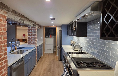 16th Street Heights House | Spectacular 11 Bedrooms/10.5 Baths! Great Value Located in the City!