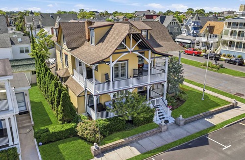 Ocean Grove House | Spectacular 6 Bed/5 Bath Ocean Grove Beauty w/Waterviews and Porches Galore