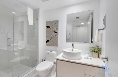Hallandale Beach Hotel | Spectacular Apartment Beachwalk Bliss Pool Gym