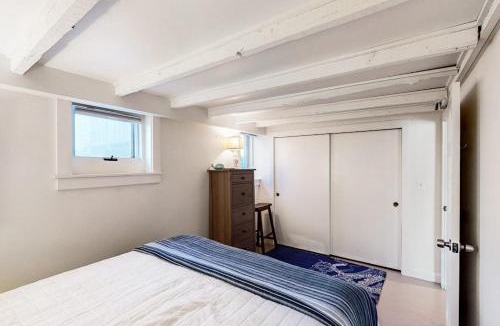 Provincetown House | Standish Place