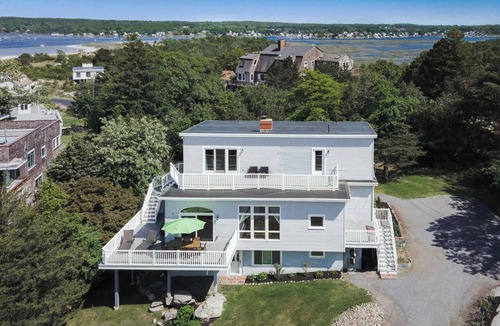 Gloucester House | Stay at Wingaersheek