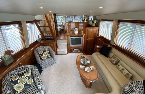Aventura Boat Rental | Stay on a 60ft Yacht in Miami with a Jet SKI