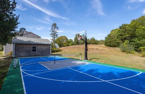 Pocasset House | Stay On The Cape Vacation Rentals: Immaculate Home 2 Acres Short Walk To Beach