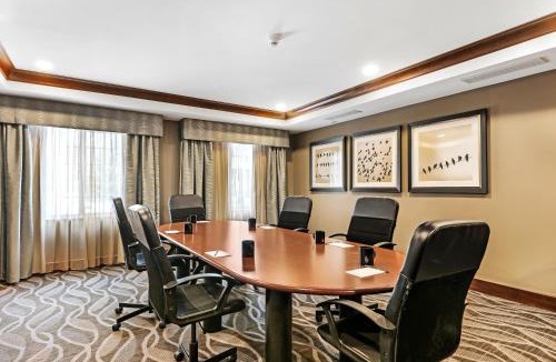 Mount Laurel Hotel | Staybridge Suites-Philadelphia/Mount Laurel by IHG