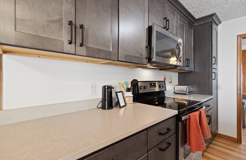 Edray Villa | Stemwinder 5 - Can`t beat the location of this spacious townhome! Sleeps 11!