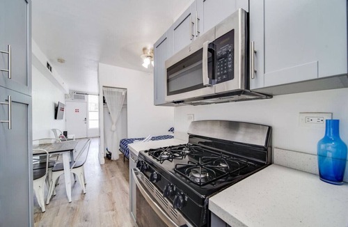 South Beach Condo | Steps 2 Beach Ocean Drive Deco Apt 2 Queen Beds
