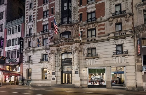 Koreatown Hotel | Steps Away From The Excitement of Times Square! 3 Classy Units, Pet-friendly