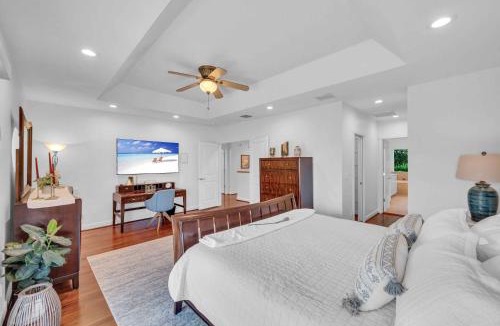 Birch Park Finger Streets House | Steps from the Beach Heated Pool Sun Key Game room RESlDENCES