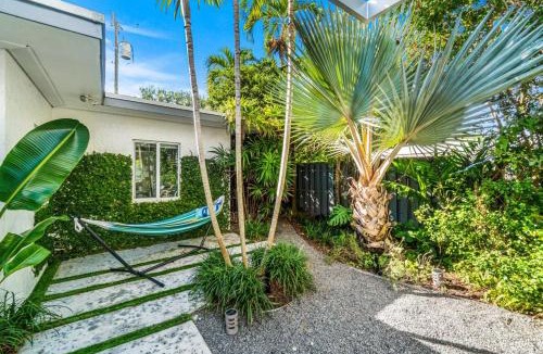 Birch Park Finger Streets House | Steps to Beach Heated Pool Sugar Key RESlDENCES