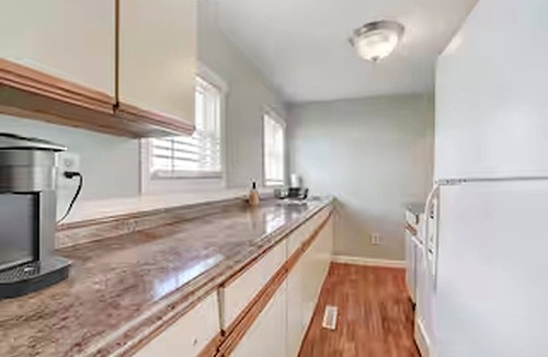Point Pleasant Beach House | Steps to PPB Boardwalk & Beach — 2BR w/Parking, Beach Gear & Pet Friendly