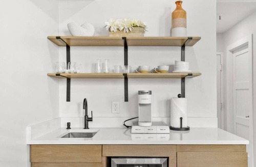 Palm Beach Condo | StepsToBeach&Dining/UrbanChicStudio