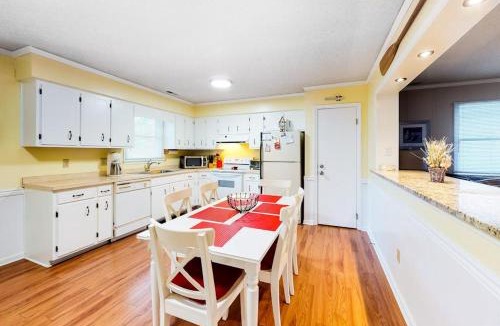 Ocean Pines House | Stop And Relax