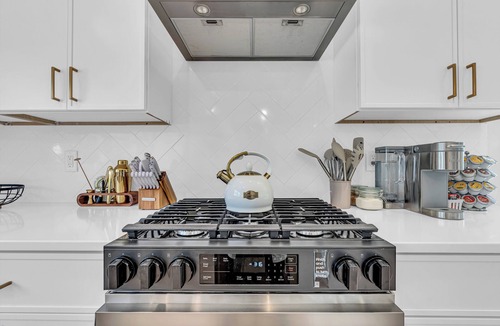 Ortley Beach House | Streaming TVs | Espresso Bar | Linens + Towels