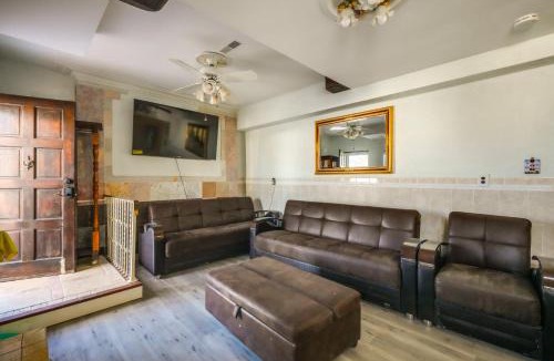 Villas House | Stroll to Shore: Villas Escape w/Private Patio!