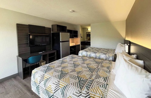 Aquia Harbour Hotel | Studio 6 - Stafford, Va - Quantico