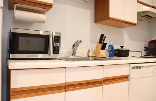 Porter Square Apartment | Studio Condo *parking* 3-minute walk to subway: Harvard,MIT,Lesley,Tufts,Boston
