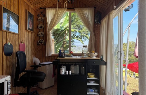 Topanga Apartment | Studio in The Mountains With a View and Outdoor Shower