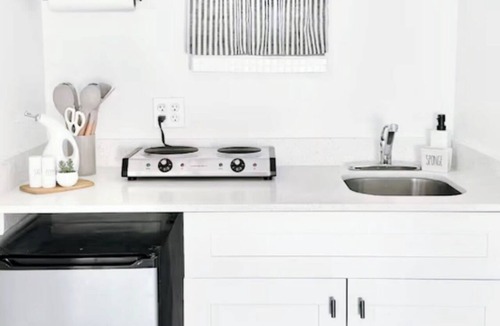 North Miami Apartment | Studio near Beach-Aventura Wynwood-Design District