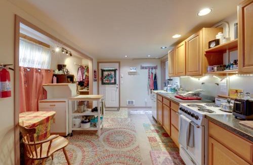 Hot Springs Apartment | Studio Near Hot Minerals Soak: 360-View of Valley!
