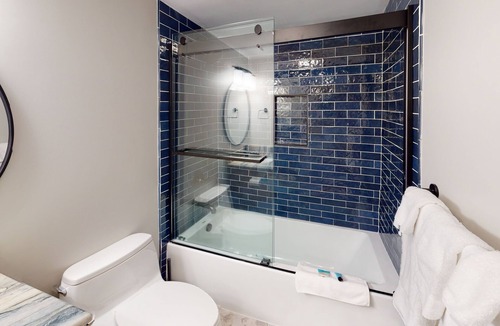 Snowshoe Condo | Stunning 2BR Condo in Silvercreek by RedAwning
