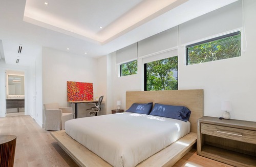 Northeast Coconut Grove House | Stunning 3BR Home with Heated Pool, Coconut Grove