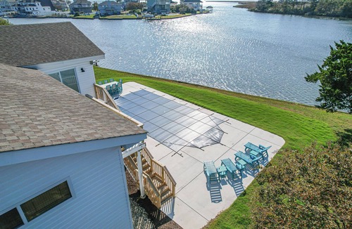Sandbridge House | Stunning Bayfront Home, Pool, 5 Bed/3 Ba, Pets ok & Golf Cart