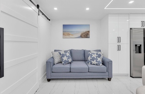 Deerfield Beach Apartment | Stunning Designer Studio with Luxury Finishes