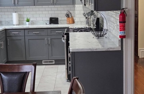Buffalo House | Stunning Elmwood Village Lower