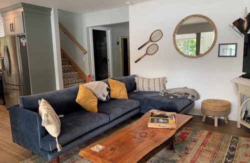 Northville Cottage | Stunning Lakeside Cottage on Great Sacandaga Lake available during Track Season