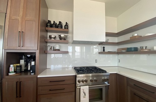 Milford House | Stunning, light-filled beachfront sanctuary with full views of Delaware Bay.