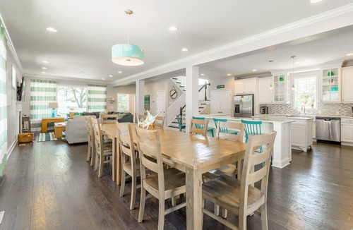 Dodds Addition House | Stunning Spacious Rehoboth Beach House Walk to Dewey or Rehoboth 6BR