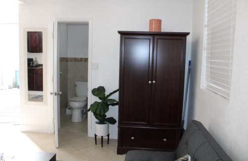 Miami Gardens House | Stunning suite by hard rock stadium and casino