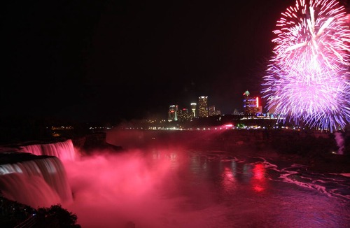 Downtown Niagara Falls Condo | Stunning View Overlooking Niagara State Park