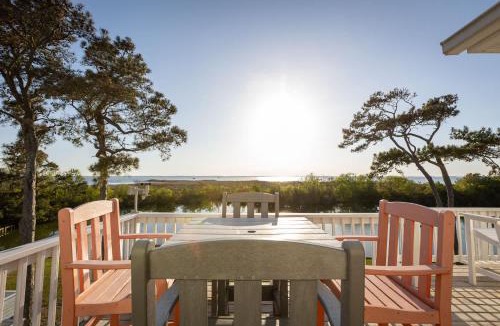 Corolla Light House | Stunning Views With Pool Family Room Resort Perks