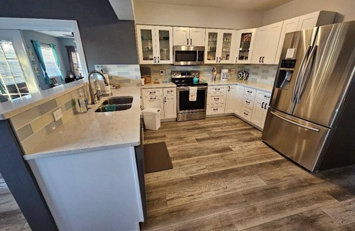Fort Lauderdale House | Stunning WATERFRONT Home In Ft. Lauderdale ~ SALTWATER Pool & Hot Tub ~ Dogs OK!