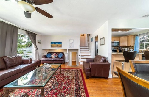 Boulevard Heights House | Stylish 2-Story Home & Pool