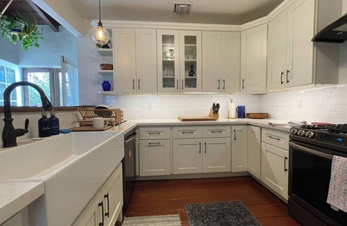 Eagle Rock House | Stylish 3 Bed/2 Bath Eagle Rock Retreat with Indoor and Outdoor Living