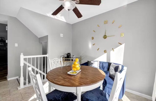 Newark House | Stylish 4-bed home, Near UD & Christiana Hospital