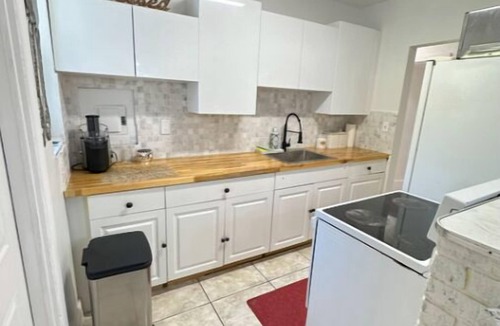Miami Gardens House | Stylish 4BR/2BA ideal World Cup host 5 mins from Hard Rock Stadium & beaches.+