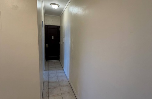 Williamsbridge Apartment | Stylish Bronx apt near Allerton Ave: perfect for groups & 30+ day stays.