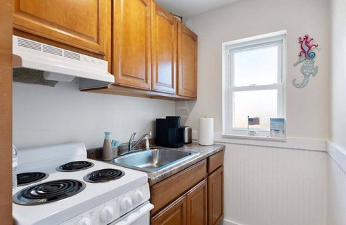 Wildwood Crest Condo | Stylish Condo w/Pool, Steps to Wildwood Crest!