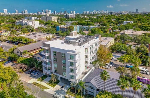 Parkside Apartment | Stylish Condo, Walk to Dining, 5 Min to Beach