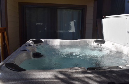 Whitefish Condo | Stylish Downtown Whitefish Condo I Private Hot Tub I Prime Location
