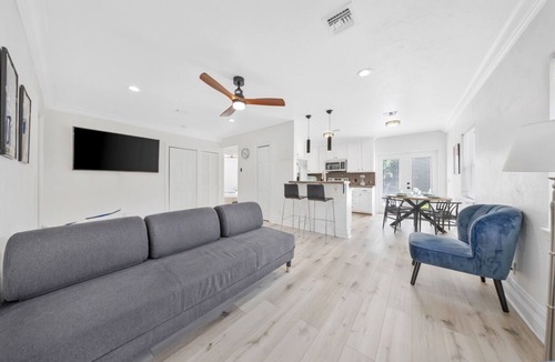 Poinsettia Heights House | Stylish Fort Lauderdale Home - Pool, Comfort & Location