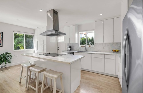 Coral Way House | Stylish Modern House - Mins to Brickell, Grove, Gables & Airport