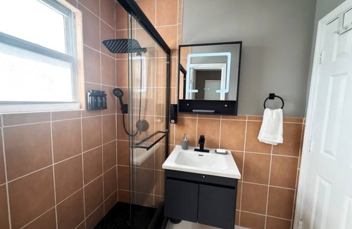 North Beach Apartment | Stylish Newly Renovated Boutique 208–Walk to Beach