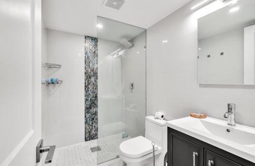 Croissant Park Apartment | Stylish Retreat with Free Parking Great Location