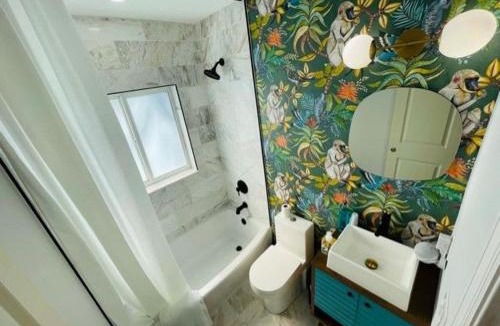 Miami Shores House | Stylish Room close to everything in Miami